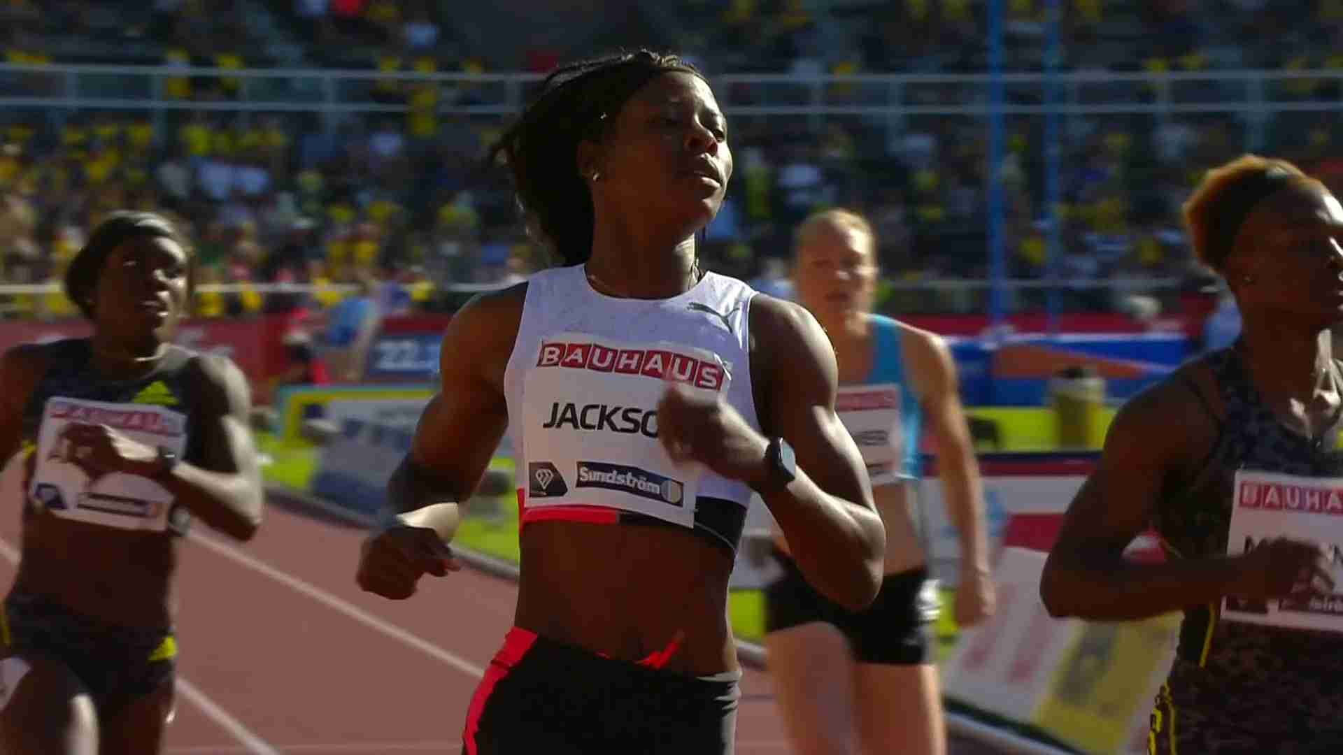 Flashback – Shericka Jackson runs storming 4x100m relay leg in high school