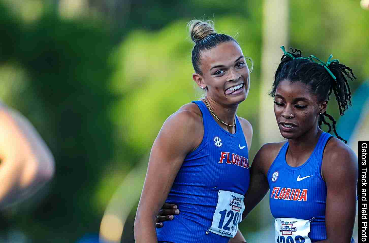 Anna-Hall-wins-400m-hurdles-at-2022-Florida-Relays-with-record-time