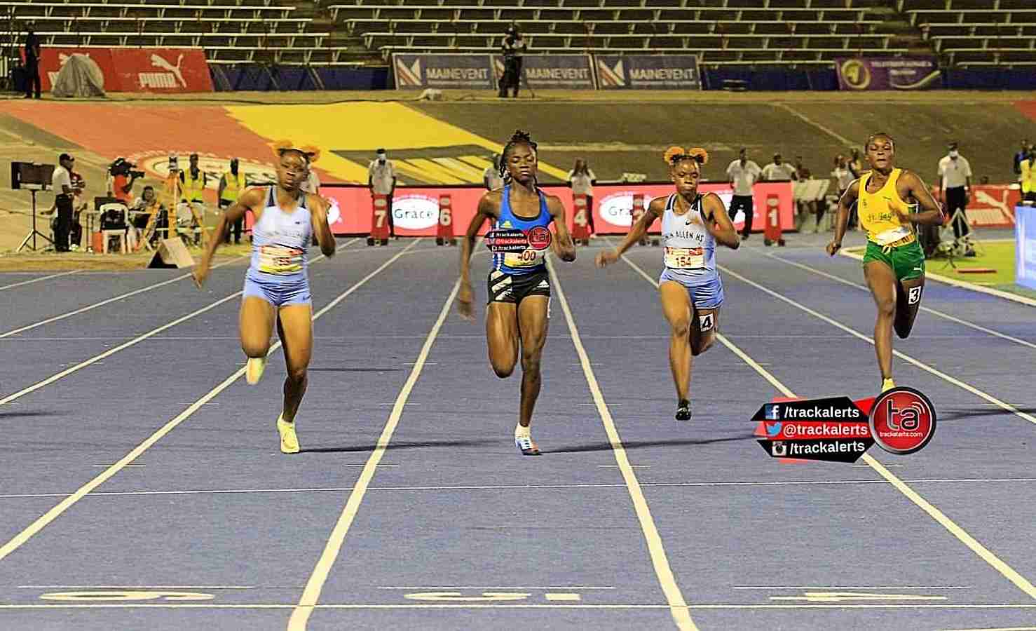 [Video] Tina Clayton beats Brianna Lyston in 100m at Champs 2022