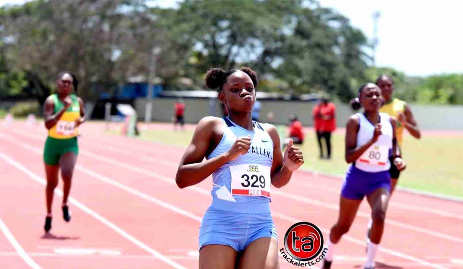 Tina Clayton holds off Brianna Lyston; Hill equals record at Champs 2022