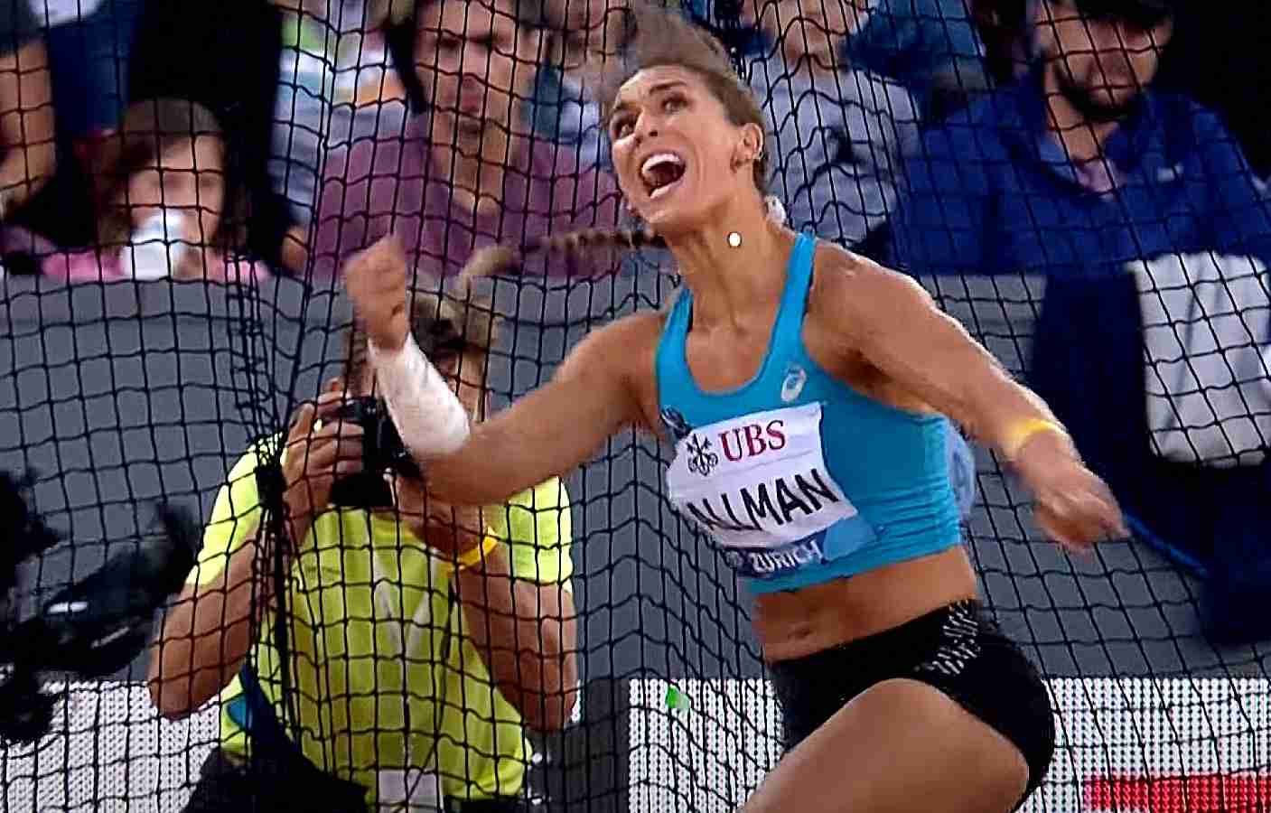 Valarie Allman breaks own North American discus record with 71.46m