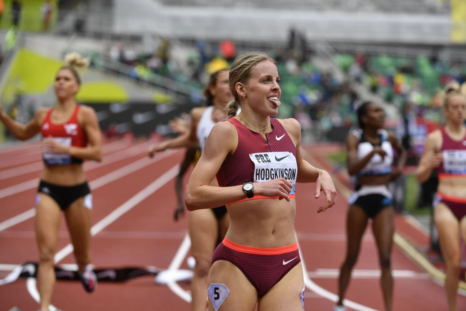 Keely Hodgkinson runs 2:01.16, leads pack at 2023 British Athletics Championships