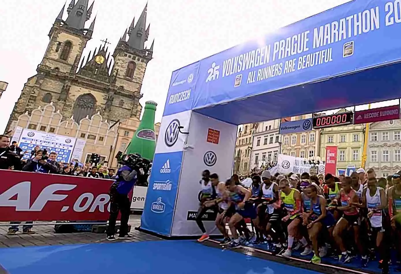 How to watch the Volkswagen Prague Marathon 2022?