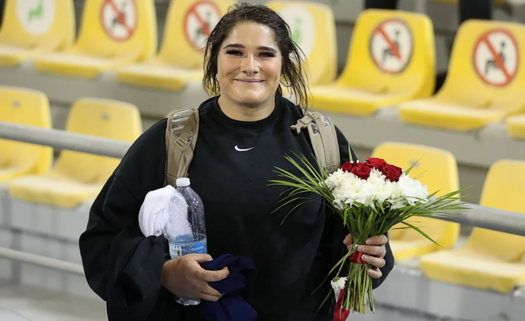 Chase-Ealey-wins-at-the-2022-Doha-Diamond-League