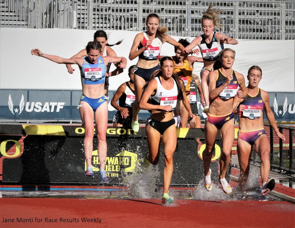 Courtney Wayment and Emma Coburn at the 2022 USATF Outdoor Championships