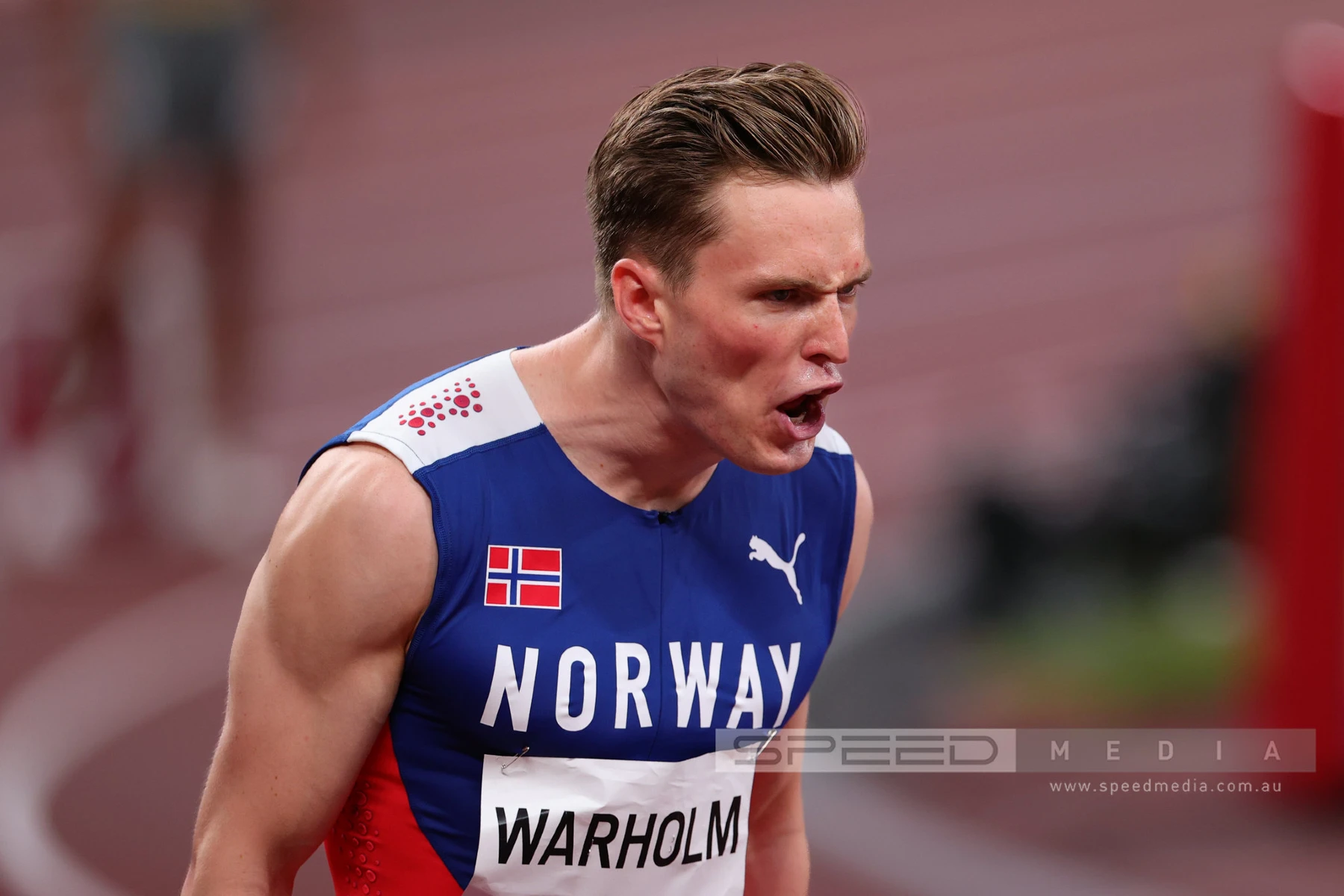 Karsten-Warholm-breaks-world-record-in-the-400m-hurdles