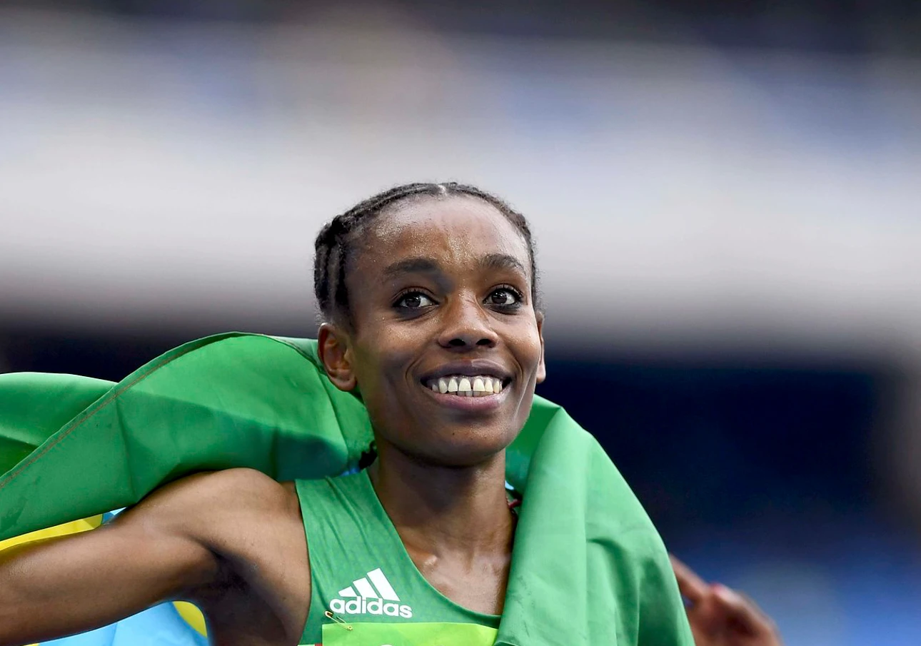 Almaz Ayana of Ethiopia celebrates at Rio 2016