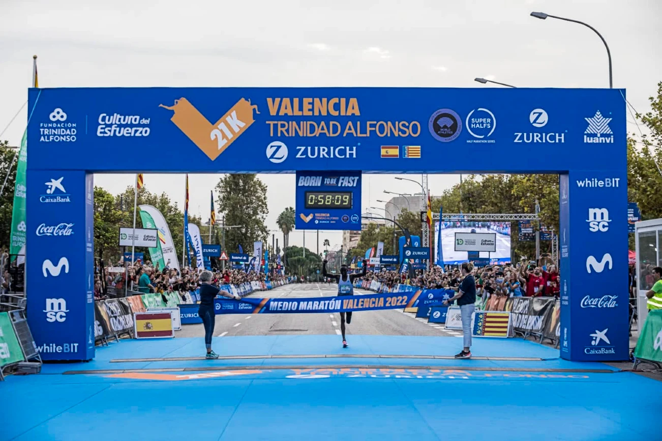 2022 Valencia Half Marathon Trinidad Alfonso Zurich results; Kandie and