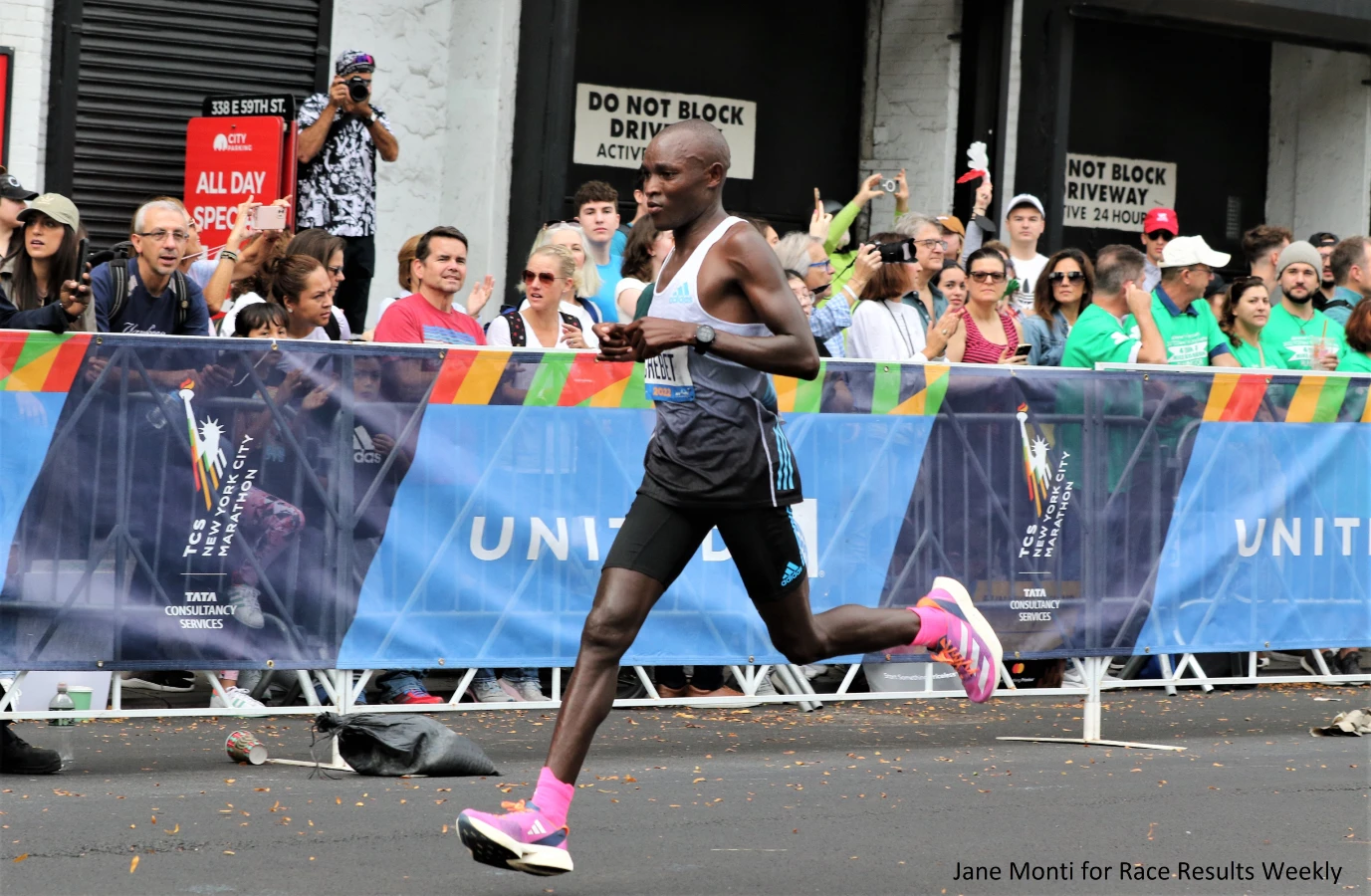Evans Chebet of Kenya takes 2022 TCS New York City Marathon