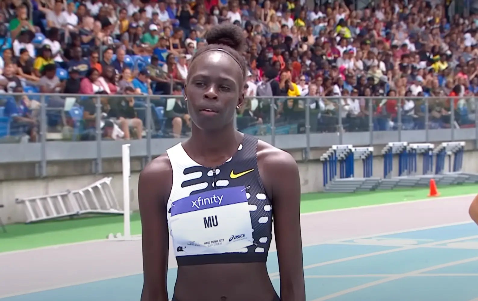 Athing Mu gets ready for the 800m at the New York City Grand Prix
