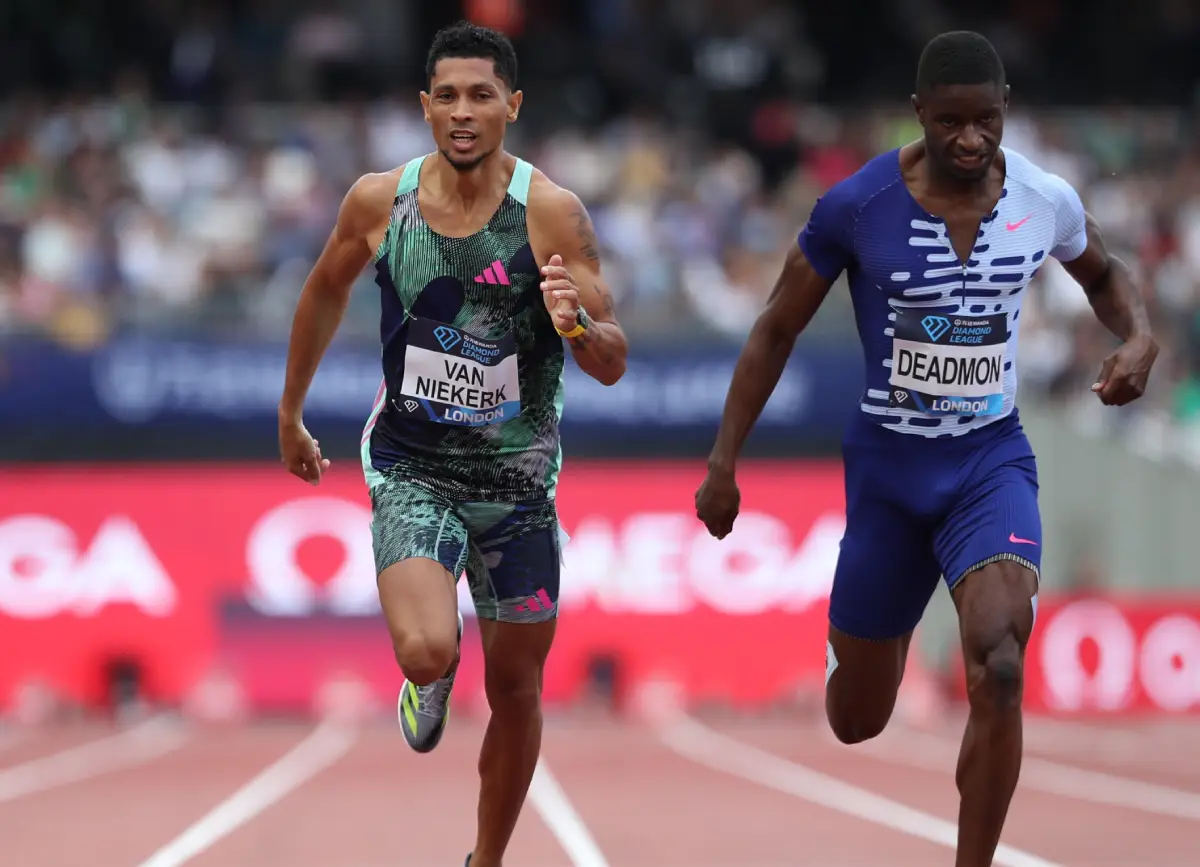 Wayde van Niekerk and Bryce Deadmon in the London Diamond League 400m