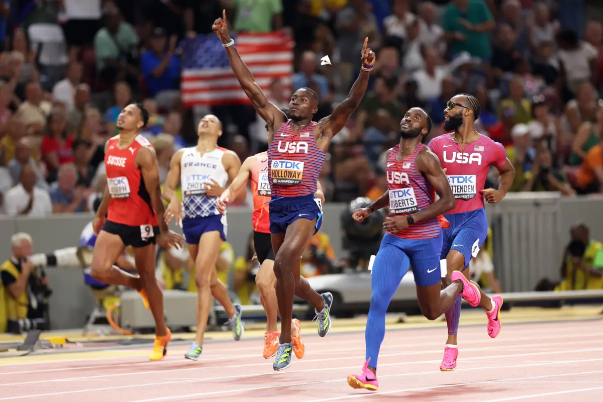 Grant Holloway wins third straight world 110m hurdles title World