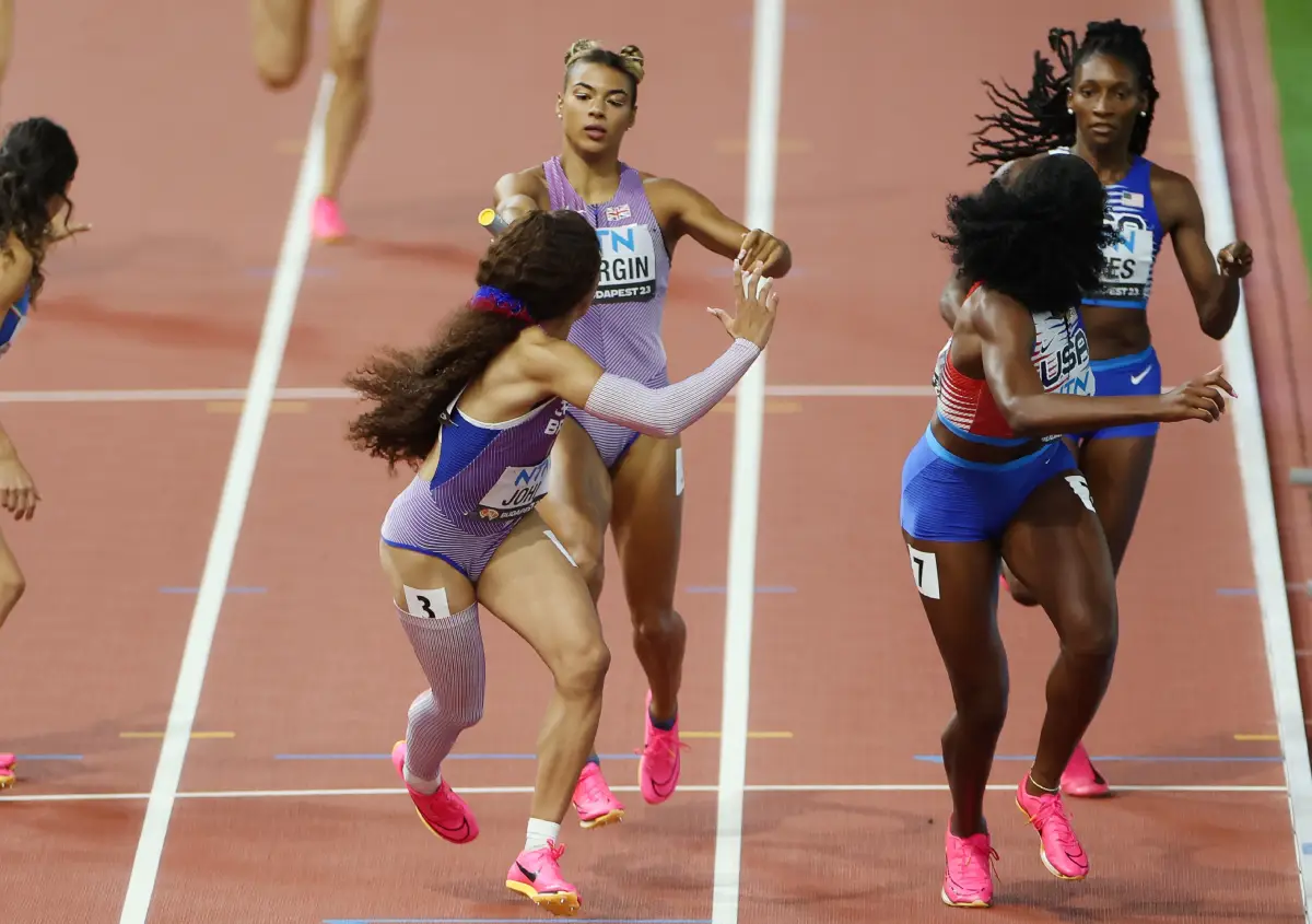 Great Britain and USA in the women's 4x400m relay semifinals at the 2023 World Athletics Championships