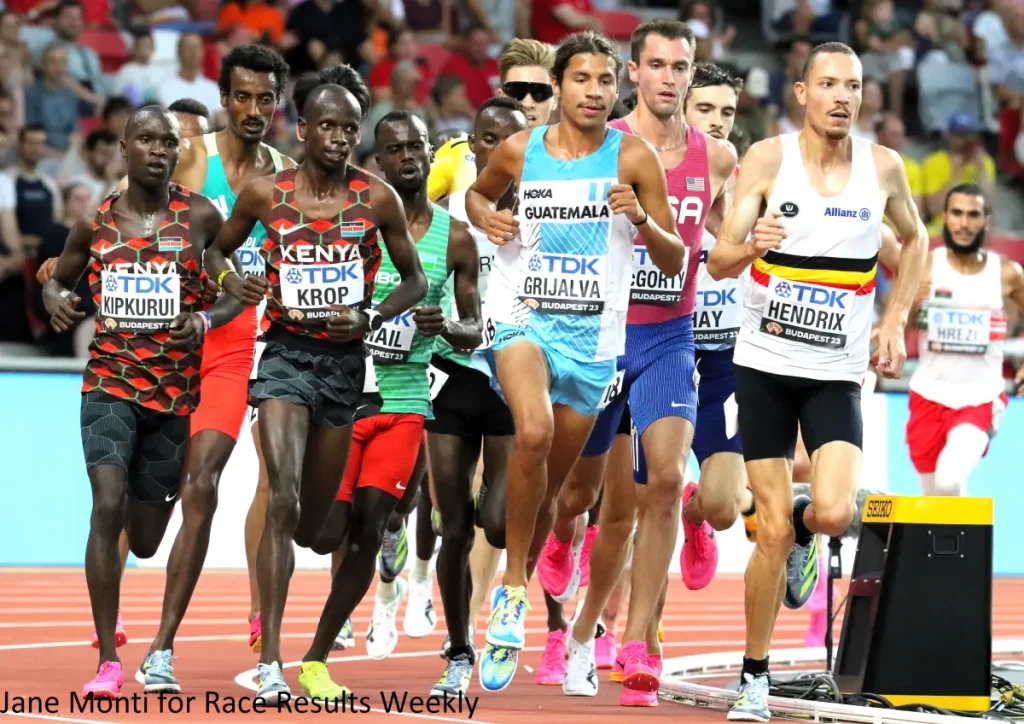 Grijalva 5000m Round2 Leading Airborn CROP World Championships Budapest 2023 08 24 Jane Monti With Credit Mohamed Katir of Spain on his way to winning his 5000m heat
