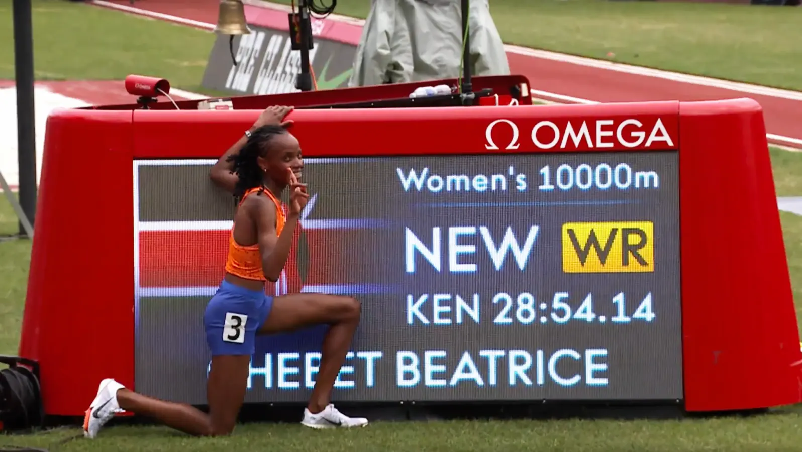 Kenya's Beatrice Chebet 10,000m world record at the 2024 Prefontaine Classic