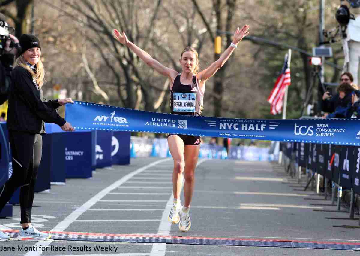 Karoline Bjerkeli Grøvdal of Norway winning the 2024 United Airlines NYC Half Marathon