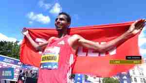 Lemi Berhanu Hayle after winning the 2025 ORLEN Prague Marathon 2025