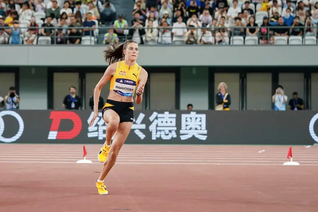 Yaroslava Mahuchikh wins at Shanghai-Keqiao Diamond League