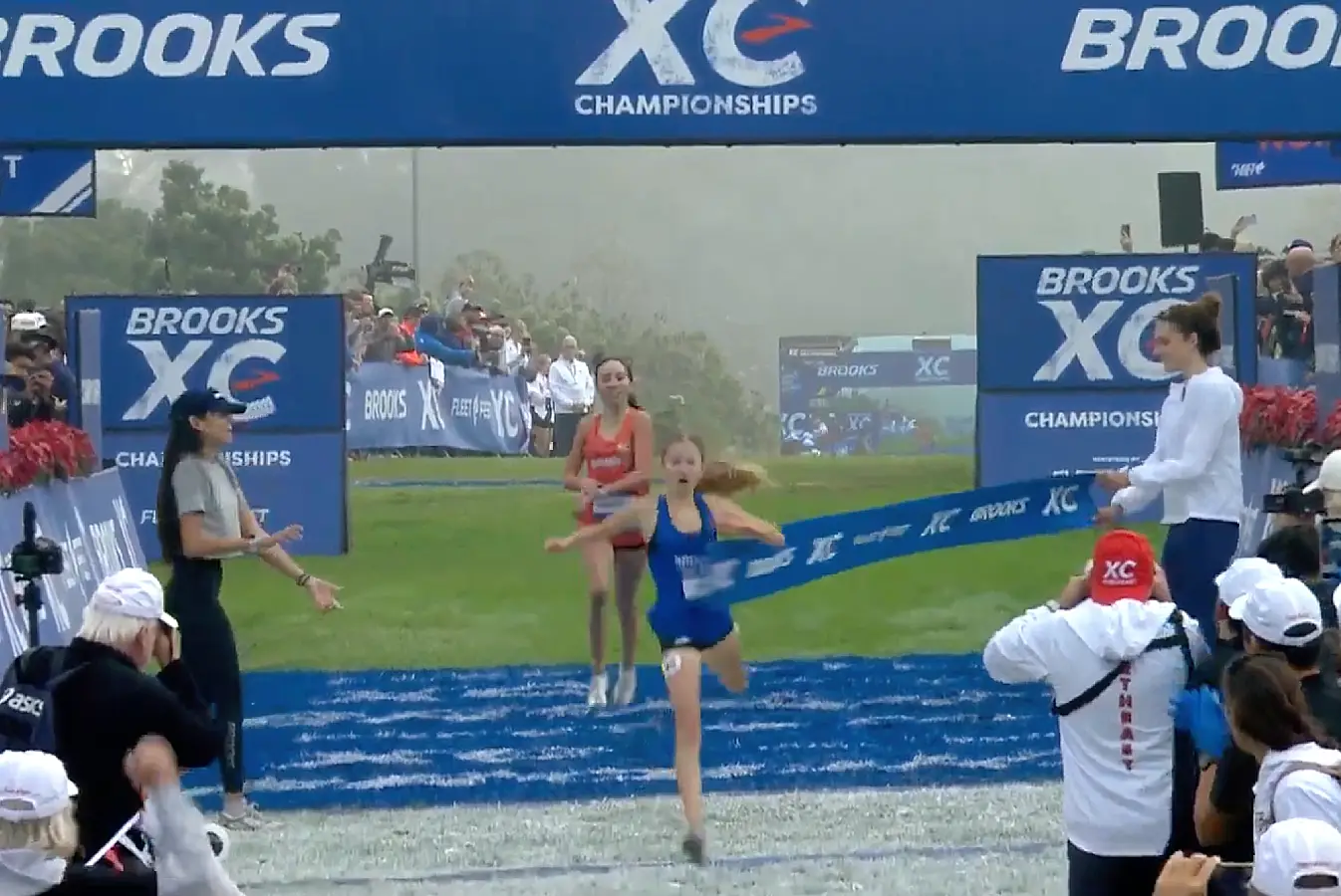 Natasza Dudek Claims 2025 Brooks XC National Championship Title in San Diego